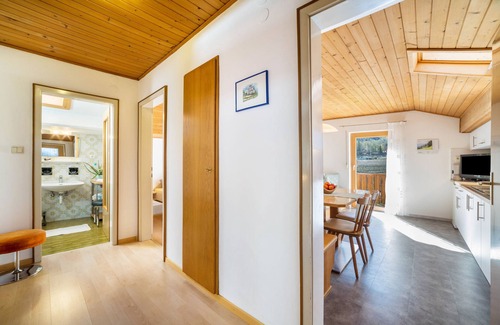 Naturno Apartment | Apartment 'Typ A Pöder's Haus' with Mountain View, Shared Garden and Wi-Fi