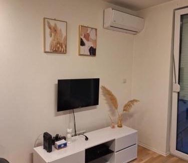 Alipasin Most Apartment | Apartment UNAone Sarajevo
