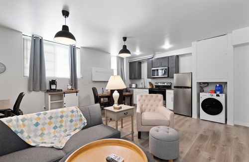New Center Detroit Apartment | Apartment Unit In Midtown, Detroit.