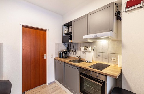 Blumenviertel Apartment | Apartment 'Urbanes Nest, ideal für Entdecker' with Wi-Fi