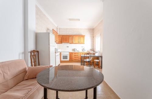 Valle de Abdalagis Apartment | Apartment 'Valle De Abdalajis' with Private Terrace and Wi-Fi