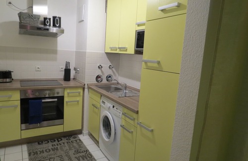 Friedrichstadt Apartment | Apartment " Valentina ", lovingly furnished, central location.