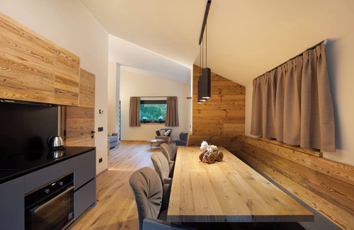 Valgrisenche Apartment | Apartment 'Valgrisa Mountain Lodges 1' with Mountain View, Private Terrace and Wi-Fi