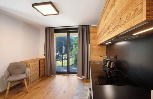 Valgrisenche Apartment | Apartment 'Valgrisa Mountain Lodges 2' with Mountain View, Private Terrace and Wi-Fi