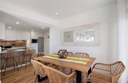 Vila Real Santo Antonio Apartment | Apartment 'Varanda Do Sol' with Sea View, Wi-Fi and Air Conditioning