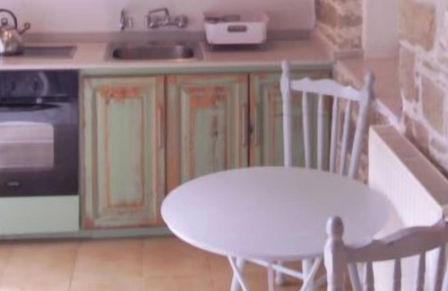 Tochni Apartment | Apartment Vasilikos House in Tochni - 4 persons, 2 bedrooms