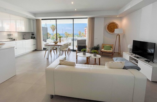 Torrox Costa Apartment | Apartment 'Vidorra Sealine' with Sea View, Wi-Fi & A/C