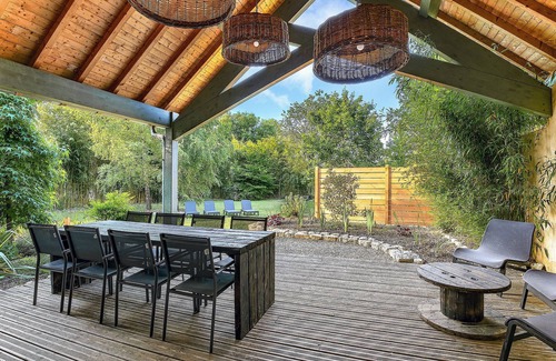 Pougny Apartment | Apartment-Villa , Appartement- Villa avec jardin privé