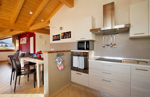 Carano Apartment | Apartment 'Villa Prafiori Giglio' with Mountain View, Shared Garden, Balcony & Wi-Fi