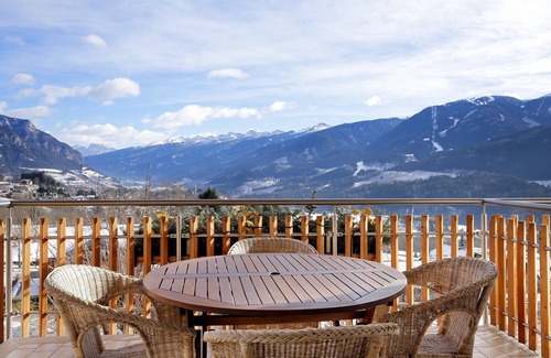 Carano Apartment | Apartment 'Villa Prafiori Stella Alpina' with Mountain View, Shared Garden & Wi-Fi