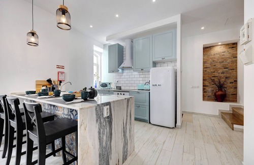 Monchique Apartment | Apartment 'Villa Xique 9' with Balcony, Wi-Fi and Air Conditioning