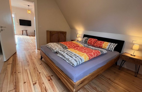 Kirkel Apartment | Apartment 'Vindumi' with Shared Garden, Balcony and Wi-Fi