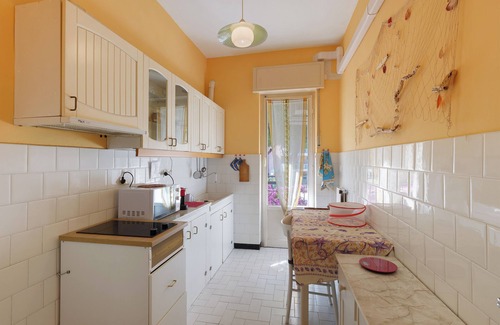 Marina di Andora Apartment | Apartment 'Vista Mare' with Sea View, Balcony and Air Conditioning