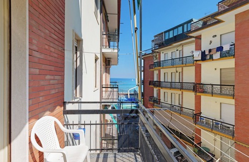Marina di Andora Apartment | Apartment 'Vista Mare' with Sea View, Balcony and Air Conditioning