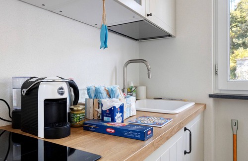 Vernazza Apartment | Apartment 'Vistamare Relax Cinque Terre' with Sea View, Wi-Fi and Air Conditioning