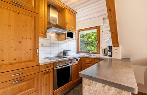 Wolfach - Saint Roman Apartment | Apartment 'Vogelnest' with Mountain View, Shared Pool and Wi-Fi