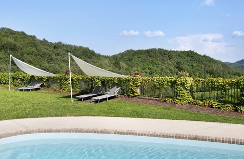Murisengo Apartment | Apartment 'Voglietti 9' with Shared Pool, Shared Garden and Wi-Fi