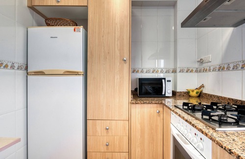 Plaza De La Costera Apartment | Apartment 'Voramar' with Sea View, Private Terrace and Wi-Fi