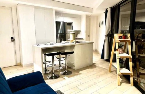 Zona 4 Apartment | Apartment W/Balcony overlooking downtown