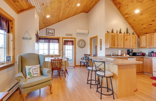 Beebe Plain Apartment | Apartment w/Balcony & Lake View in Newport!