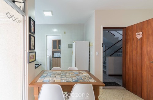 Ingleses Centro Apartment | Apartment w/Barbecue 450m From the Beach Rci0201