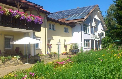 Kapellen-Drusweiler Apartment | Apartment with 2 bedrooms, 2 OG. - Apartments Eichenhof