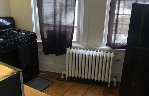 Walnut Hills Apartment | Apartment- Walnut Hills Business District