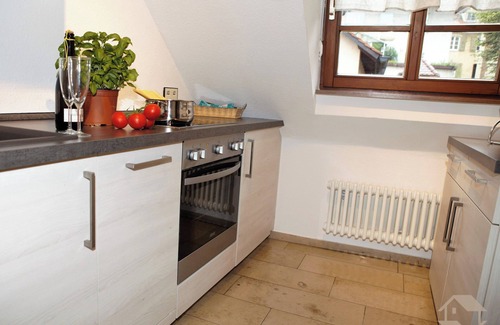 Burkheim Apartment | Apartment 'Wein- Und Vesperstube' with Private Terrace and Wi-Fi