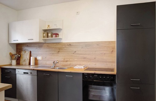 Zeilarn Apartment | Apartment 'Weinberg' with Balcony and Wi-Fi