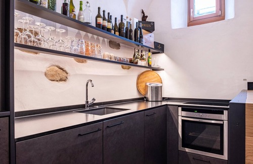 Berg/Monte Apartment | Apartment "Weingut Lahn zu Eppan Gleif" with Mountain View, Garden & Wi-Fi