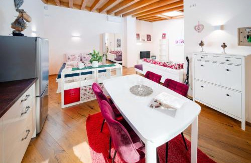 Leutzsch Apartment | Apartment White der Sportschule Badura