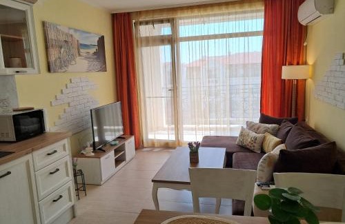Sozopol Apartment | Apartment White dolphin GreeenLife