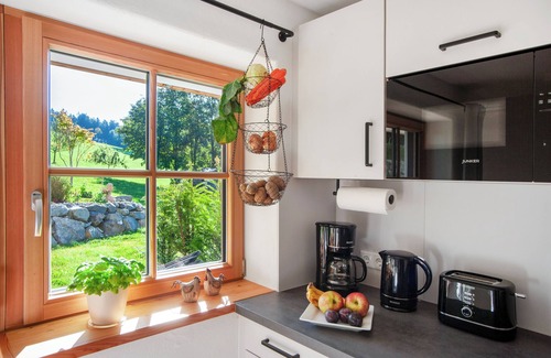 Dietmannsried Apartment | Apartment 'Wiesengrund' with Garden View, Private Terrace and Shared Garden