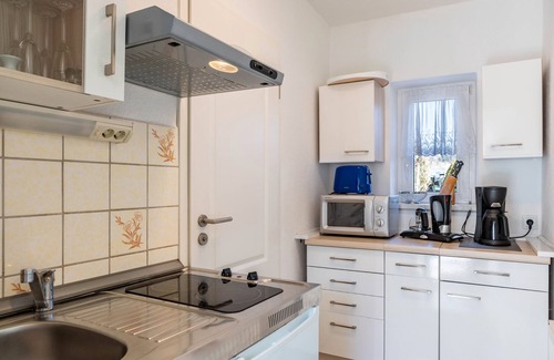 Stutzerbach Apartment | Apartment 'Will' with Private Terrace and Wi-Fi