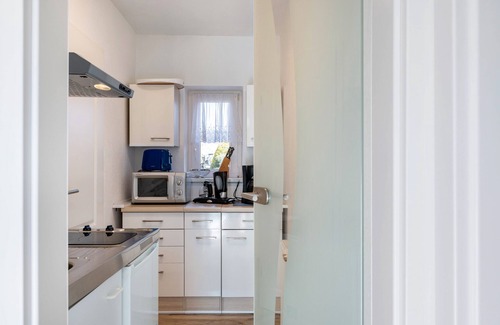 Stutzerbach Apartment | Apartment 'Will' with Private Terrace and Wi-Fi