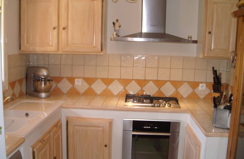 Beaumes-de-Venise House | Apartment with garden, view of vineyards and hills.