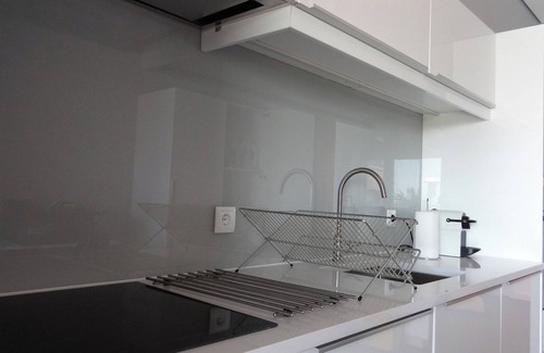 Madalena Apartment | Apartment with direct access to swimming pool and beach, 10 minutes from Porto.