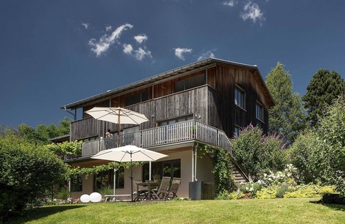 Krumbach Apartment | Apartment with 2 bedrooms - forests vacancy - holiday home for connoisseurs
