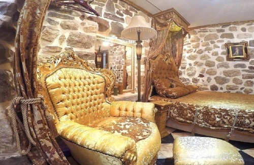 Skaljari House | Apartment with 2 bedrooms with hot tub and water bed
