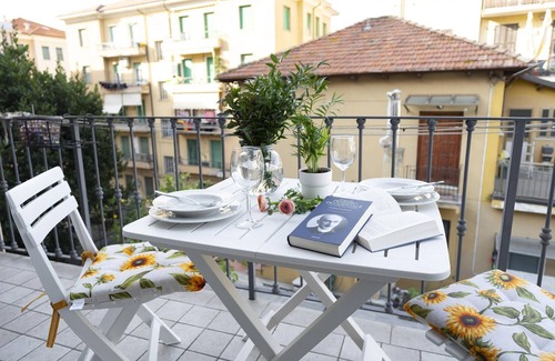Oneglia Apartment | Apartment with A/C and parking space | Ap12