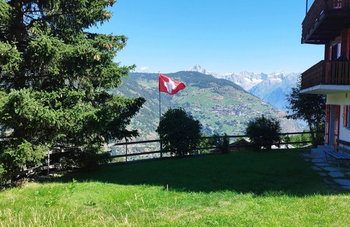 Graechen Apartment | Apartment with a dream view of the panorama of the four-thousand-meter peaks