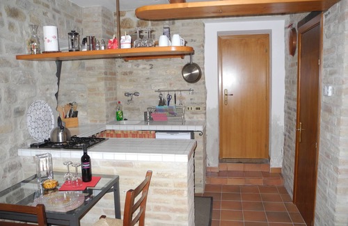 Montelparo Apartment | Apartment with a fantastic view in the historic town center