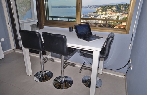 Lazaret Apartment | Apartment with a swimming pool and a beautiful view of the sea, city & mountain.