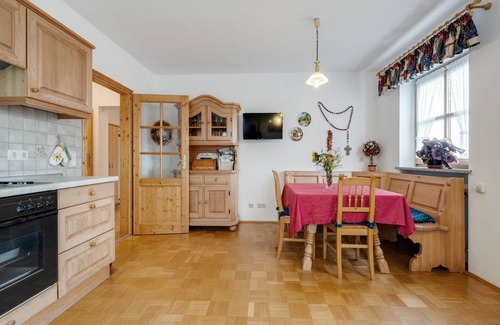 Schoensee Apartment | Apartment with all amenities, garden and sauna
