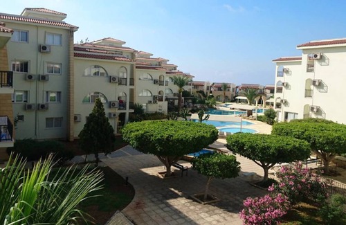 Gastria House | Apartment With Amazing Pool&Garden View