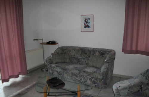 Bad Driburg Apartment | Apartment with balcony in the Therme-Blick guest house