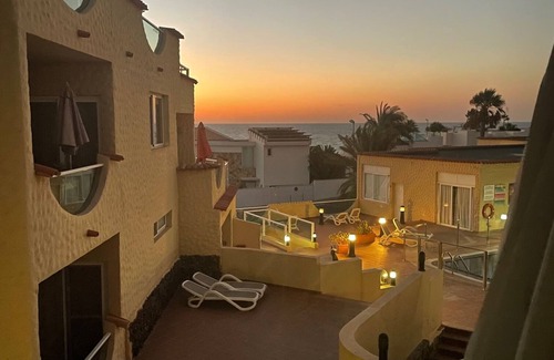 Bahia Calma Apartment | Apartment with balcony and sea view, close to the beach