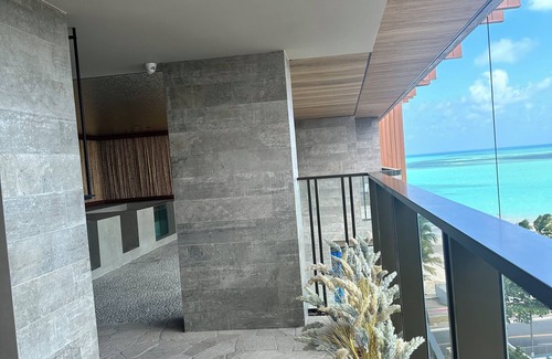 Maceio Apartment | Apartment with balcony, double Wi-Fi, seafront of Pajuçara in Maceió, 24-hour reception