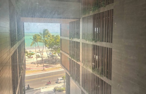 Maceio Apartment | Apartment with balcony, double Wi-Fi, seafront of Pajuçara in Maceió, 24-hour reception