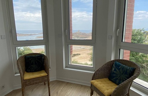 Tregastel Apartment | Apartment with beautiful SEA VIEW in TREGASTEL